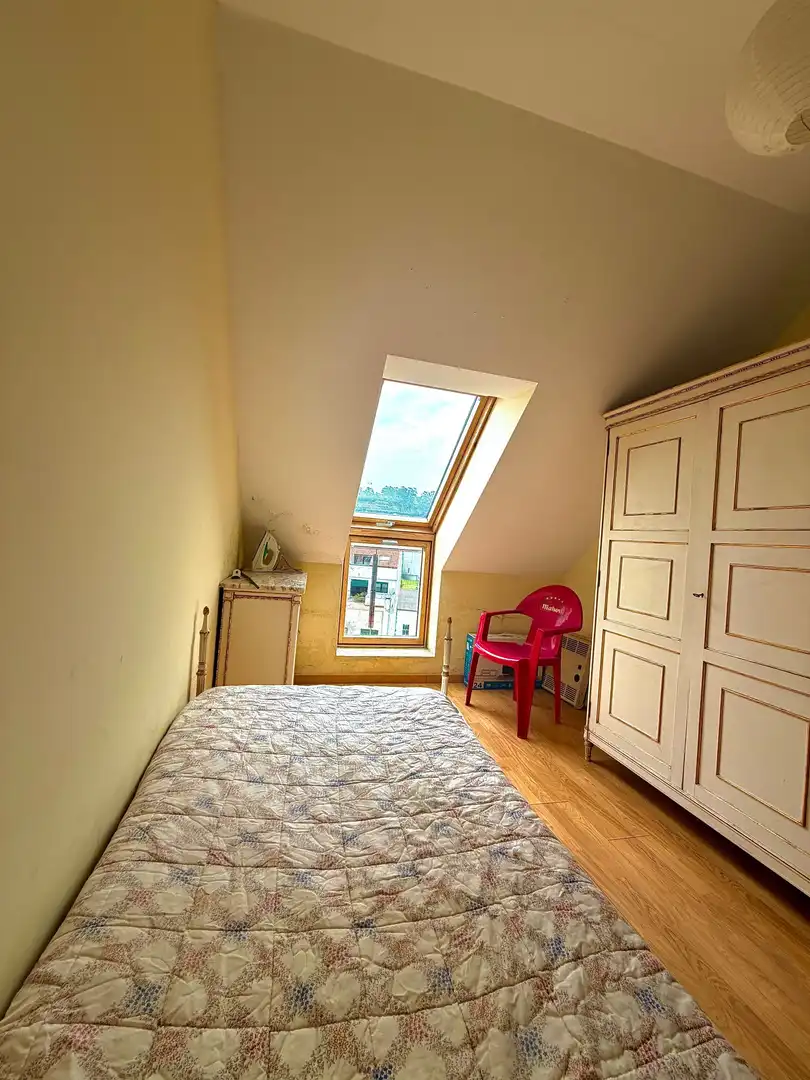 Schlafzimmer von Dachboden zum Verkauf in Malpica de Bergantiños mit Heizung und Terrasse