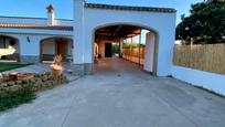 Vista exterior de Casa o xalet en venda en El Puerto de Santa María amb Aire condicionat, Jardí privat i Terrassa