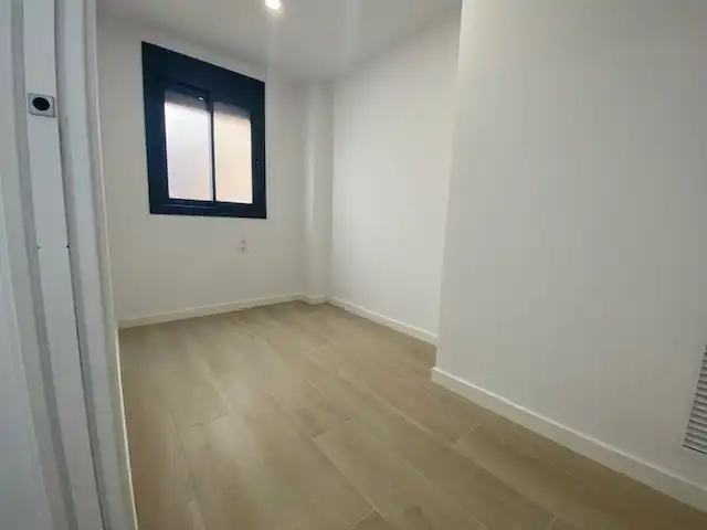 Habitación de Dúplex en venta en Montcada i Reixac con Aire acondicionado, Calefacción y Terraza