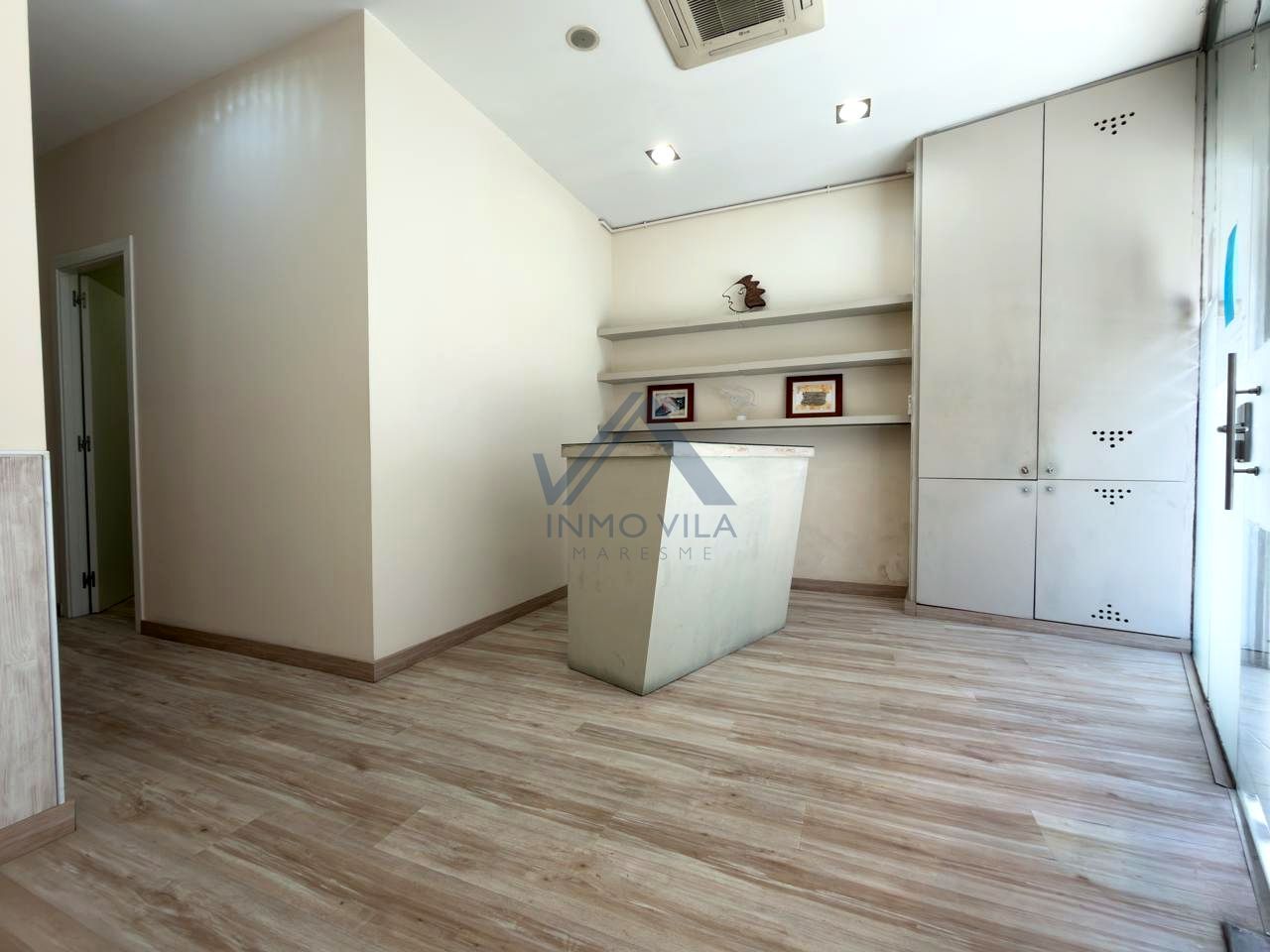 Premises to rent in Mataró  with Air Conditioner