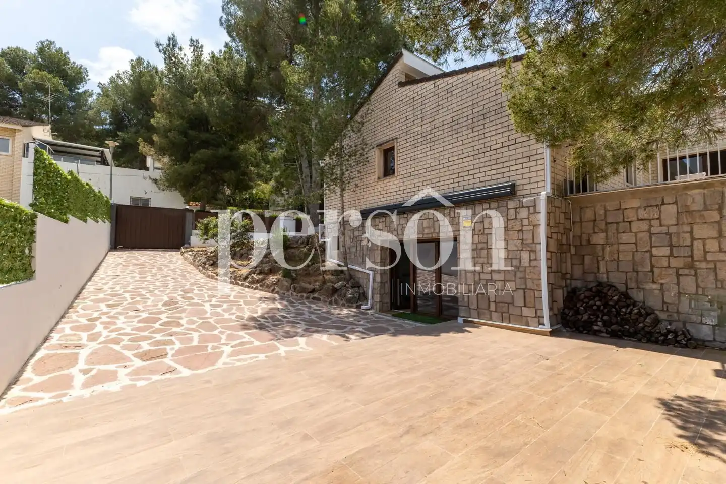Exterior view of Houses for rent in Chiva  with Air Conditioner, Private garden and Terrace