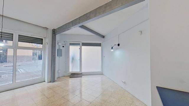 Local comercial en Venta en Carrer de Mata en El Poble Sec - Parc de Montjuïc