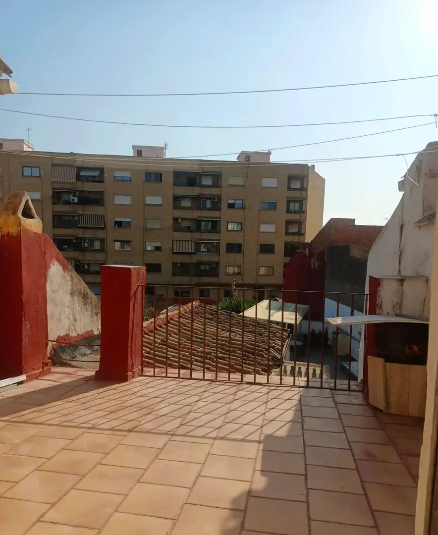 Casa amb terrassa en venda a Calle DE LA CREU, imagen 2