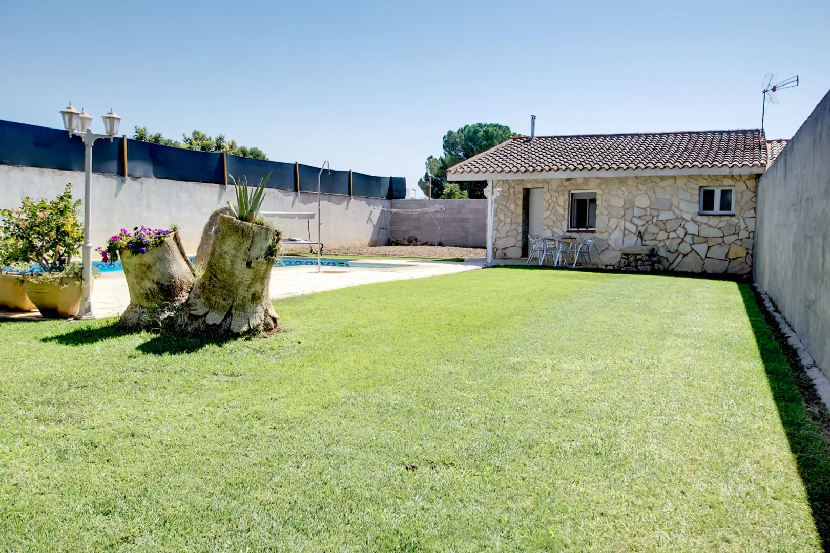 Casa aparellada amb piscina en venda a Calle de Contreras, imagen 36