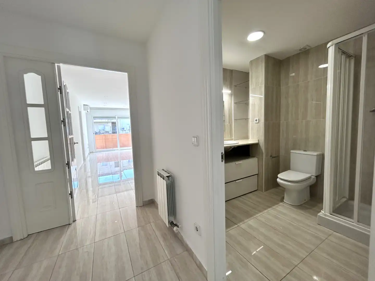 Badezimmer von Maisonette zum Verkauf in Calella mit Klimaanlage, Heizung und Balkon