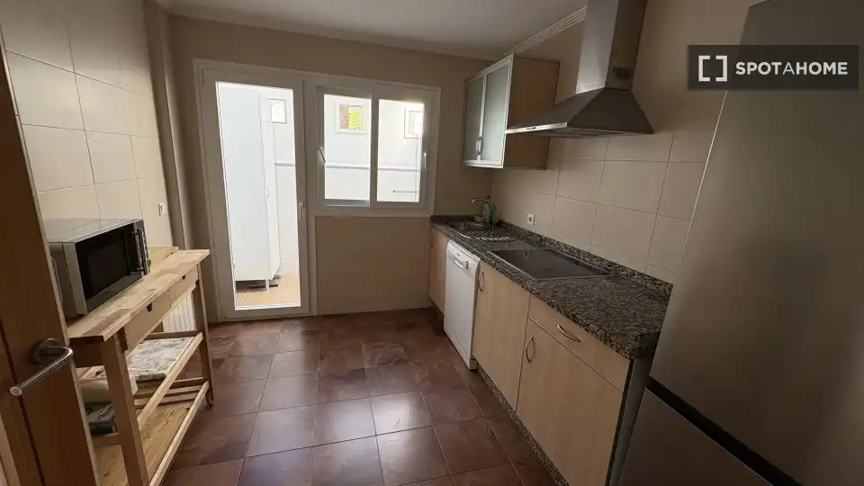 Cocina de Apartamento para compartir en El Portil con Aire acondicionado, Calefacción y Terraza