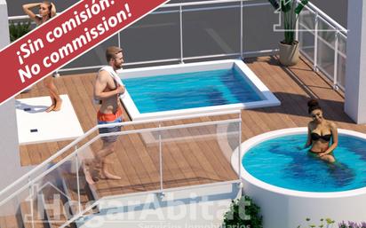 Piscina de Pis en venda en Castellón de la Plana / Castelló de la Plana amb Terrassa