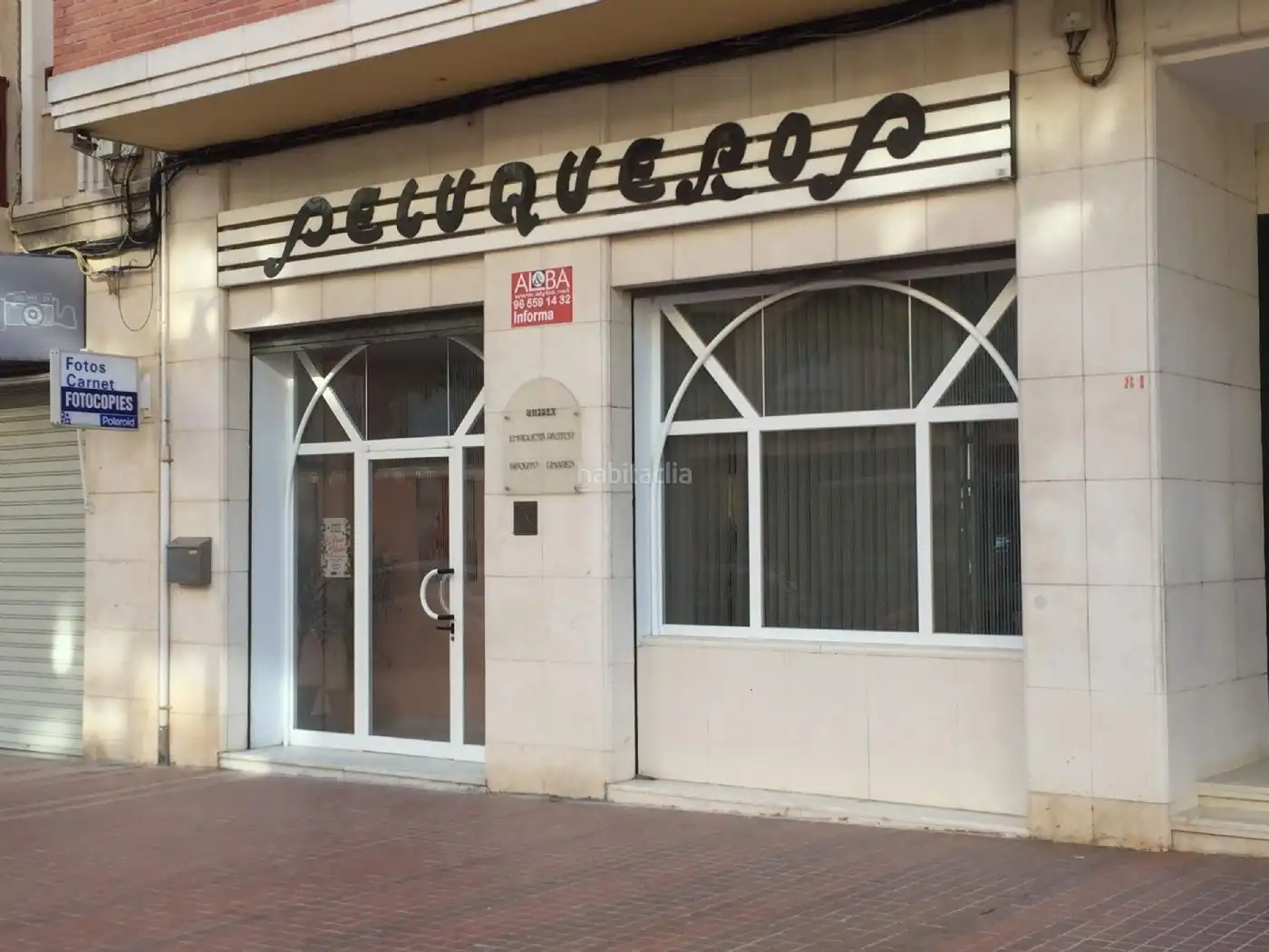 Local comercial de lloguer a Passeig del Comtat 81