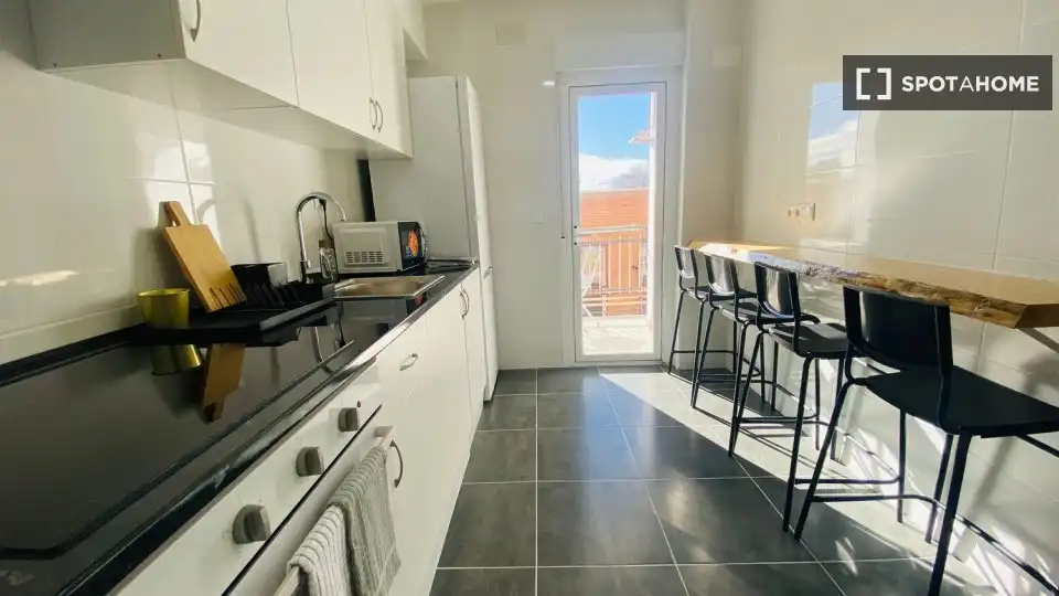 Cocina de Piso de alquiler en Madrid con Aire acondicionado, Calefacción y Amueblado