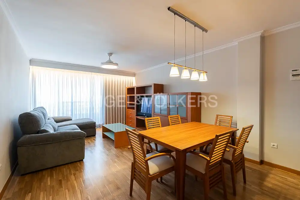 Living room of Flat for rent in Valencia  with Air Conditioner, Heating and Parquet flooring