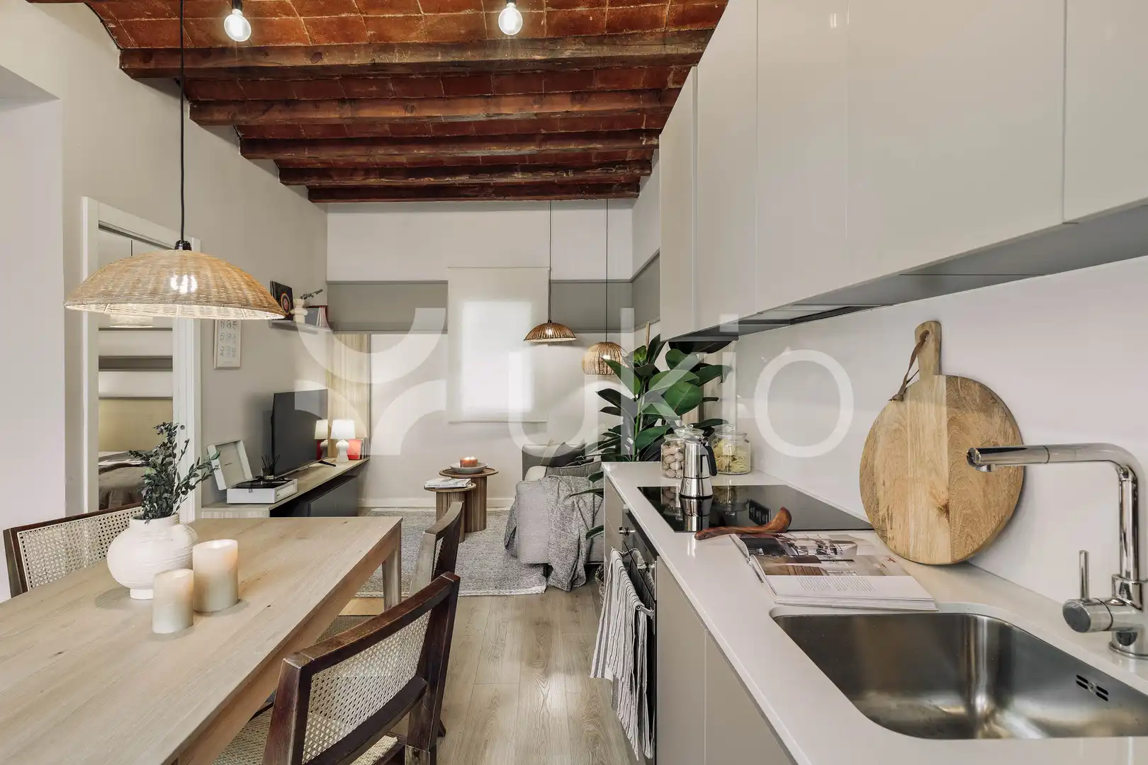 Cuina de Apartament de lloguer en Barcelona amb Aire condicionat, Calefacció i Terrassa