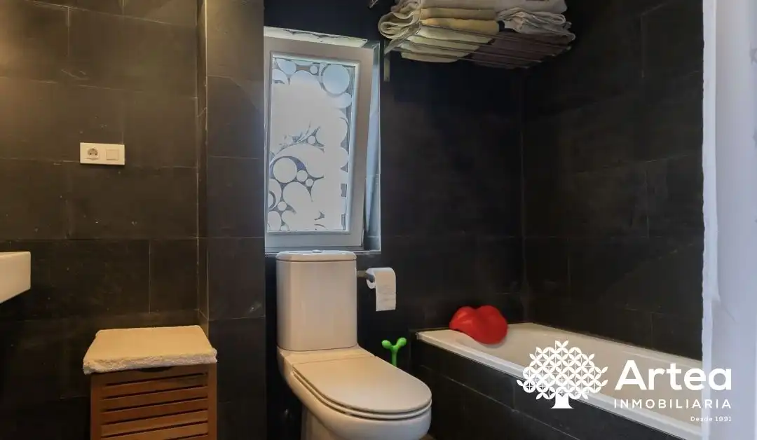 Bathroom of Detached homes for sale in Lezama  with Heating, Private garden and Terrace