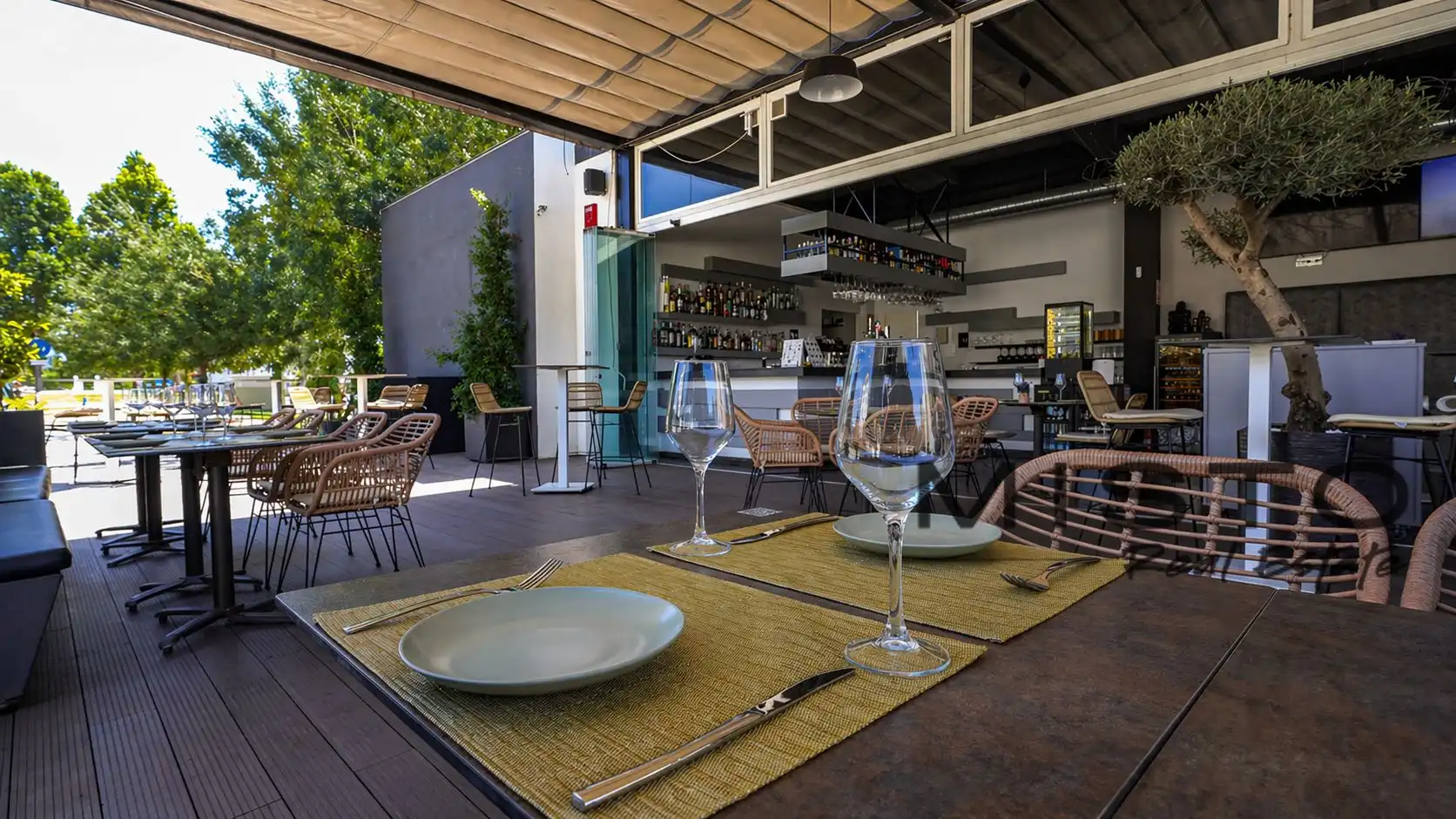 Business premises to rent in Av. Luis Braille, imagen 5