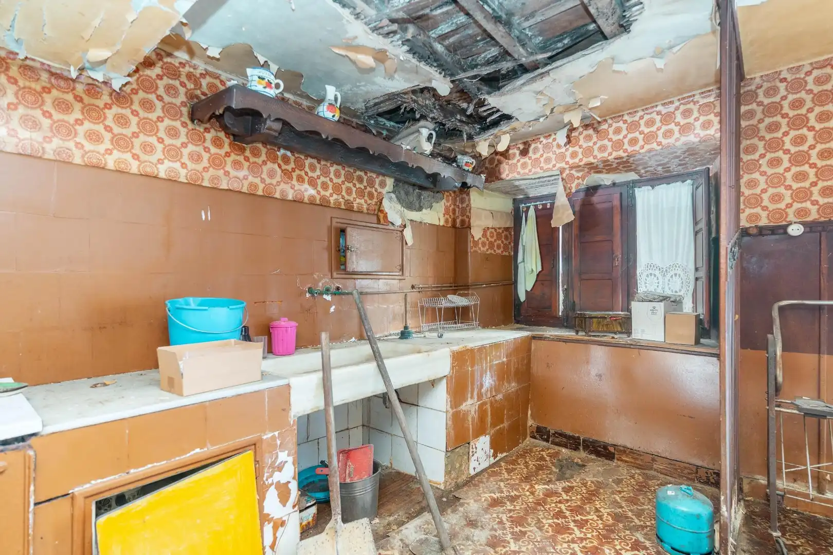 Cuina de Casa adosada en venda en Lena