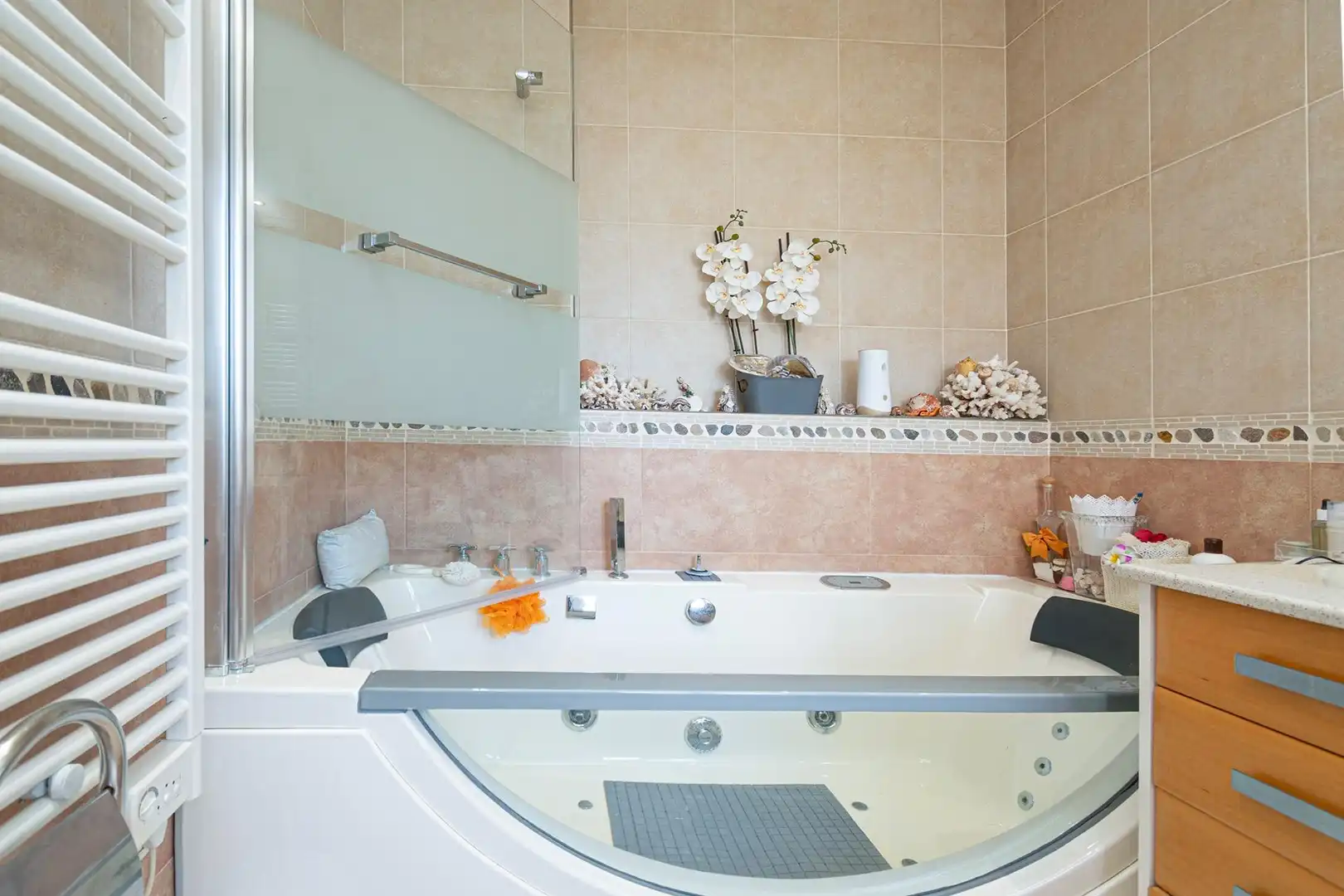 Bathroom of Houses for sale in Calvià  with Air Conditioner, Heating and Private garden