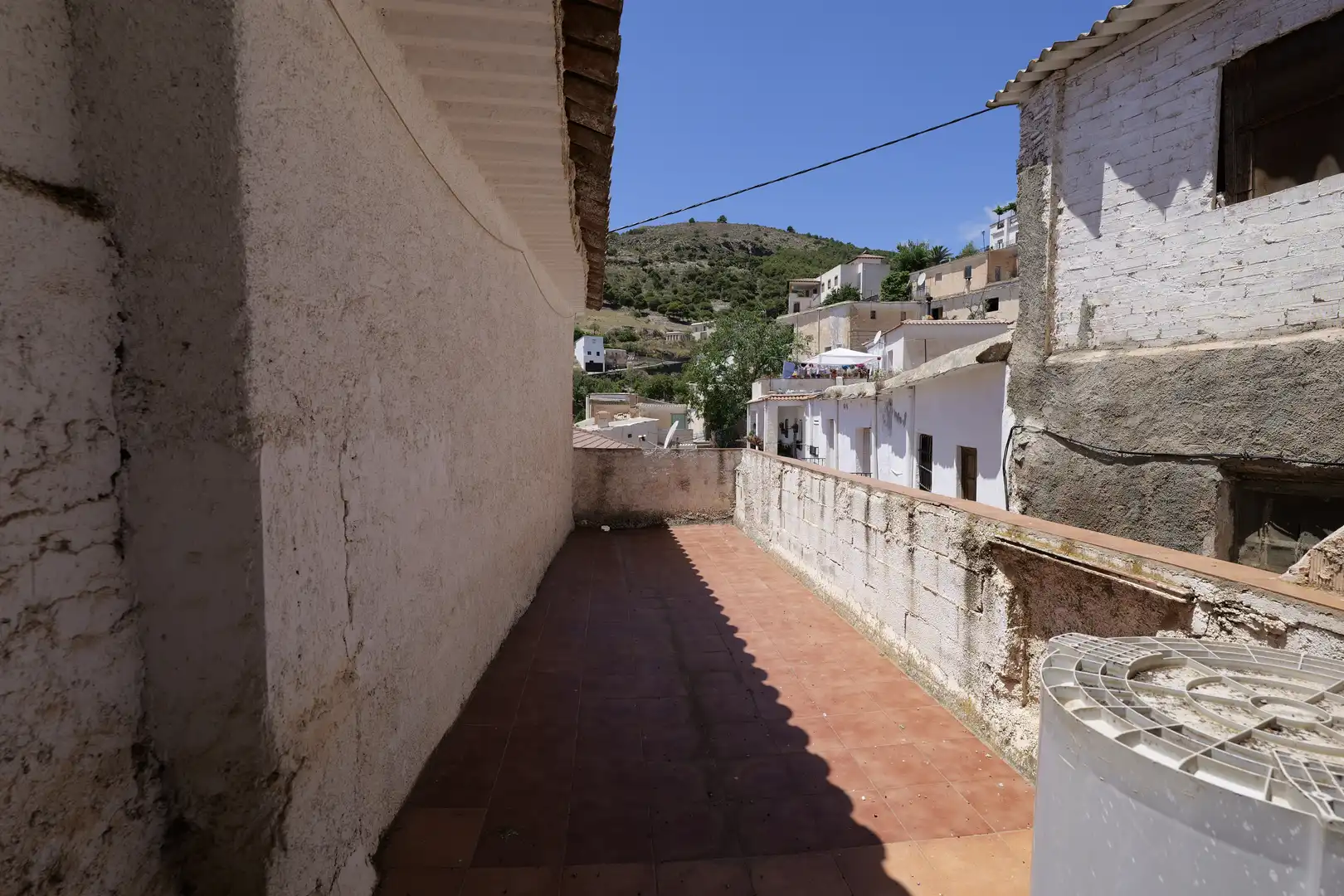 Außenansicht von Einfamilien-Reihenhaus zum Verkauf in Murtas mit Terrasse und Möbliert