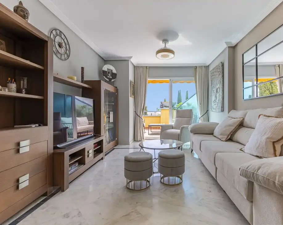 Wohnung mit Terrasse zum Verkauf in Río Real - Los Monteros, imagen 9