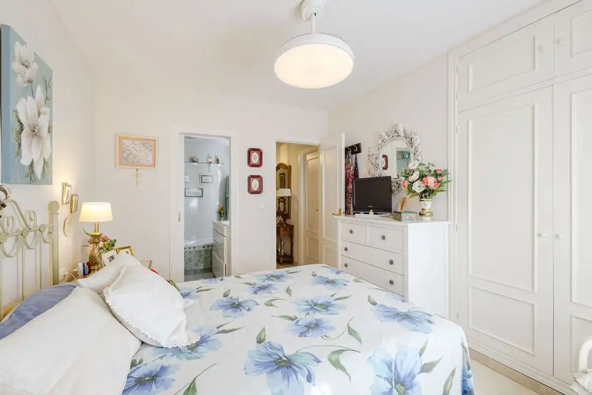 Flat with terrace for sale in Calle Pedro de Villandrado, imagen 21