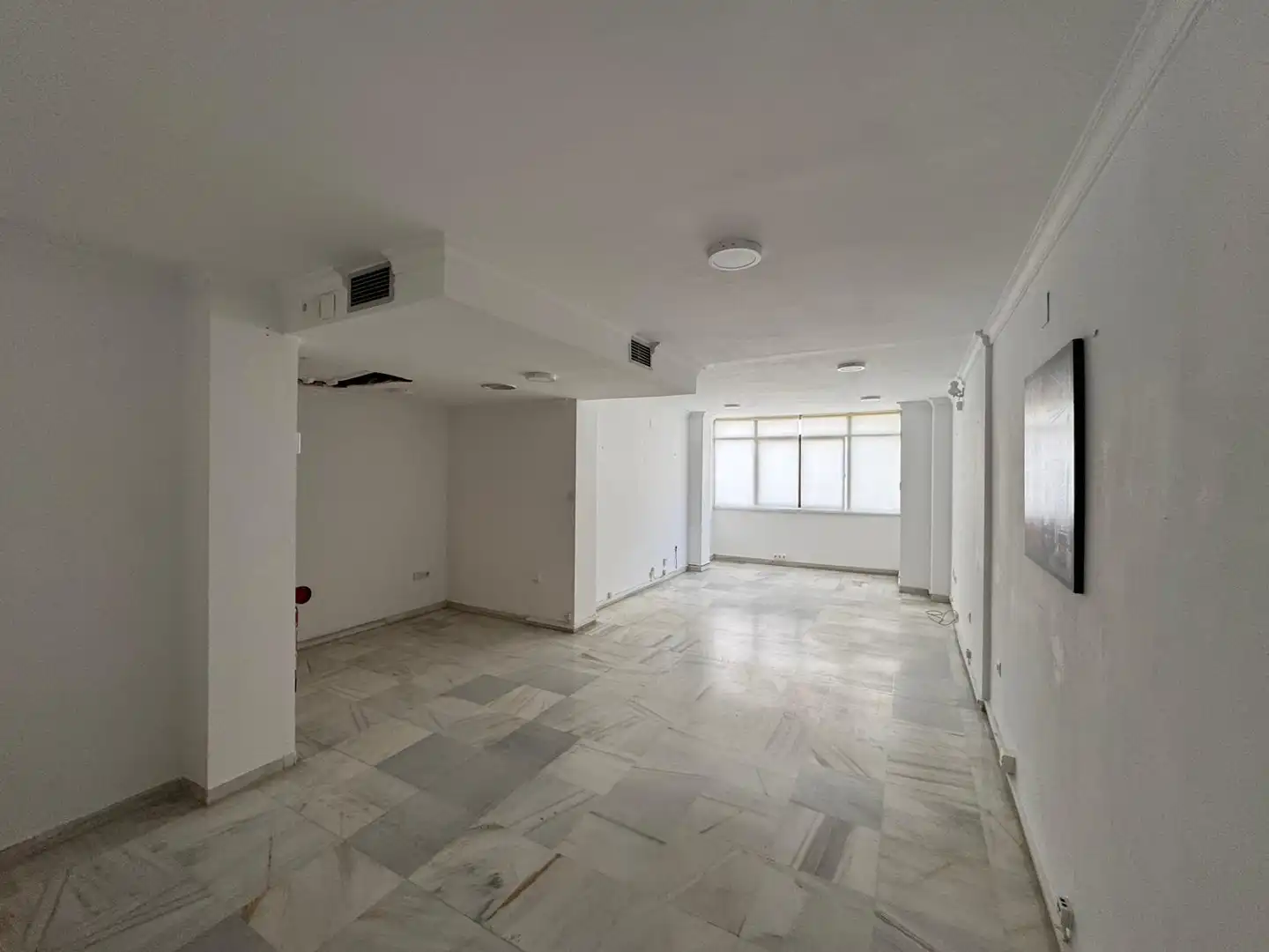 Office for rent in Puerto Deportivo