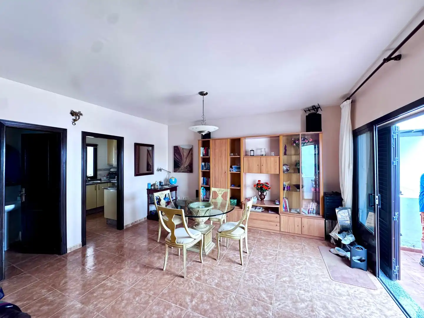 Sala de estar de Casa adosada en venta en Teguise con Jardín privado, Terraza y Amueblado