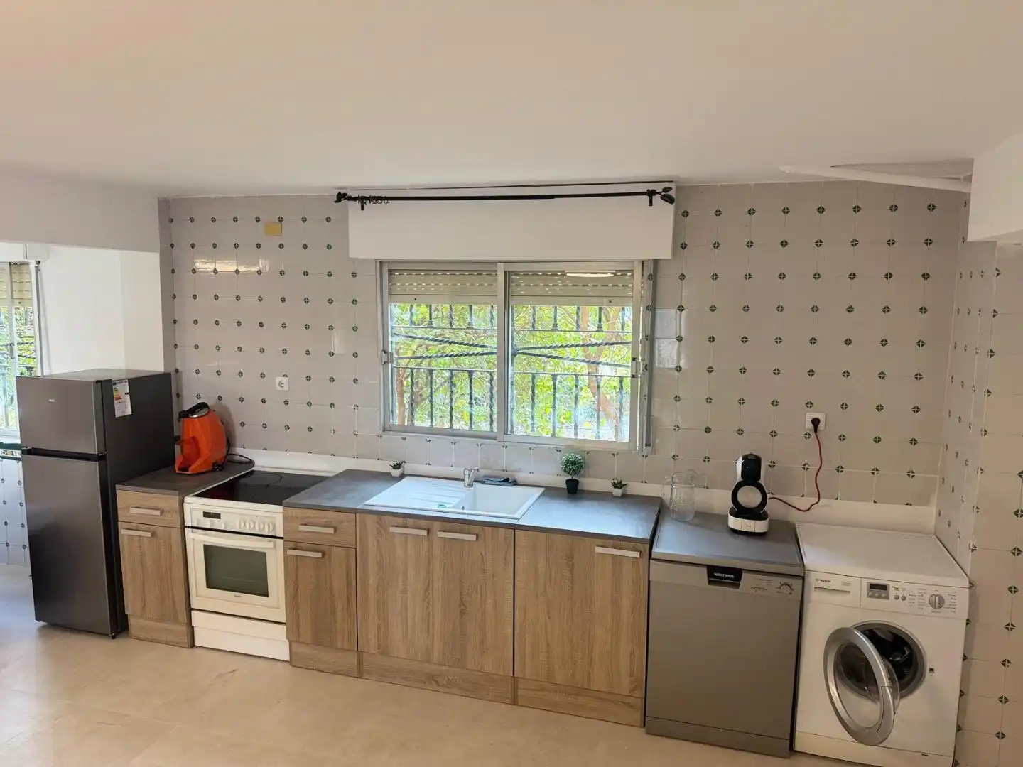 Kitchen of Houses for sale in Alzira  with Terrace, Storage room and Swimming Pool