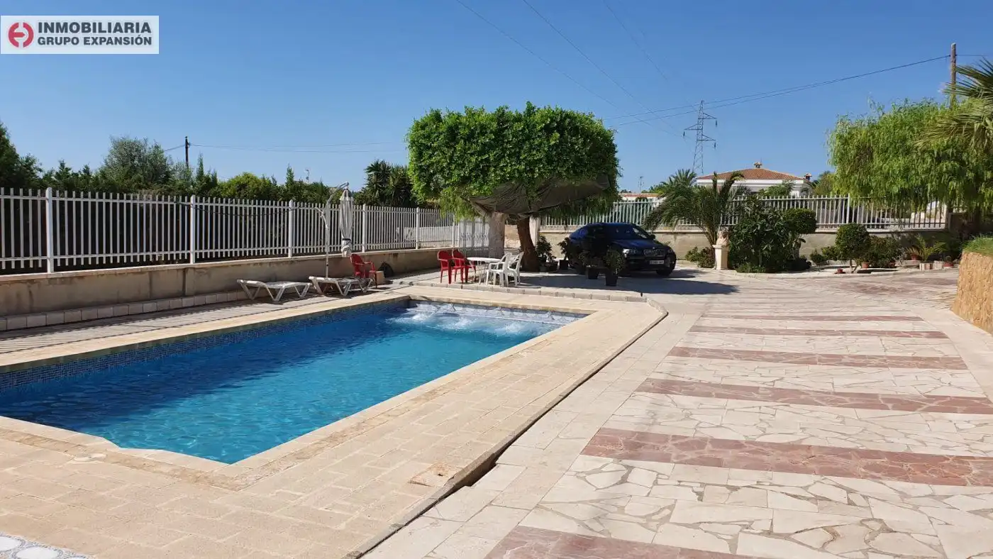Piscina de Casa o xalet en venda en Elche / Elx amb Calefacció, Jardí privat i Terrassa