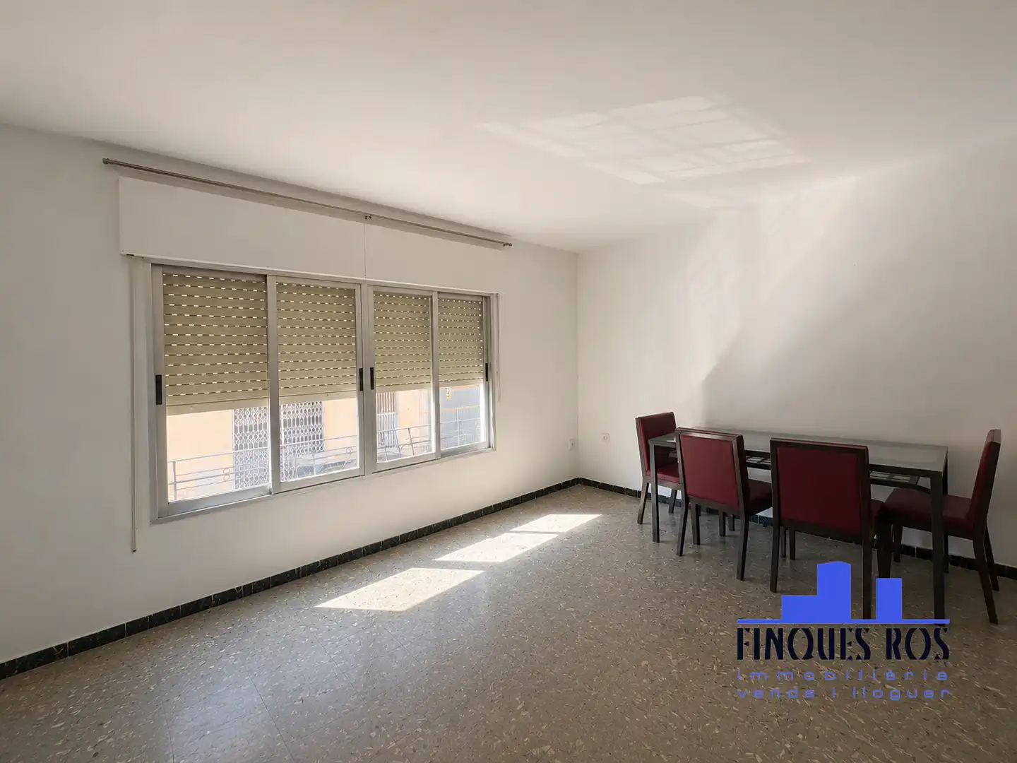 Comedor de Piso en venta en Vinaròs con Horno y Balcón