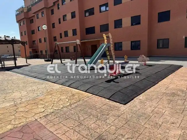 Terraza de Piso de alquiler en Navalcarnero con Aire acondicionado, Terraza y Trastero
