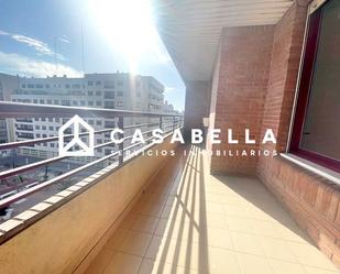 Exterior view of Flat to rent in  Valencia Capital  with Air Conditioner and Terrace