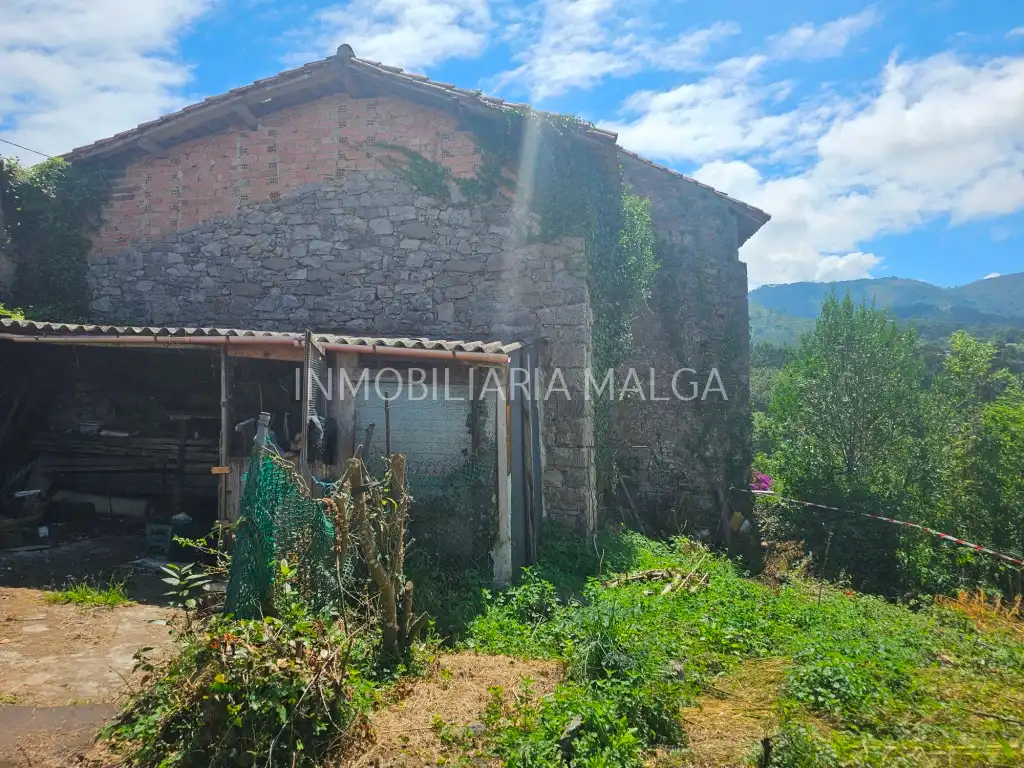 Houses for sale in Caravia  with Private garden
