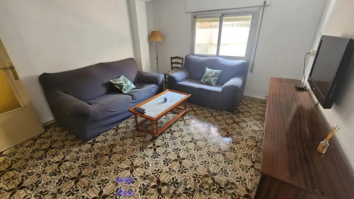 Flat for rent in Calle Pintor Joaquín, San Antón