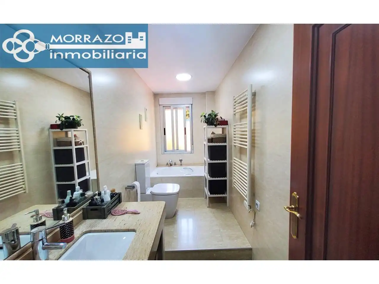 Baño de Piso en venta en Bueu con Calefacción y Balcón
