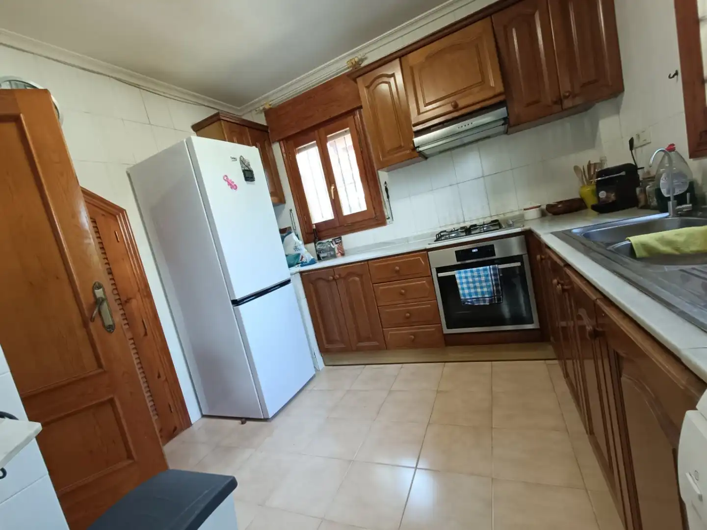 Cuina de Casa o xalet en venda en Dénia amb Calefacció, Jardí privat i Terrassa