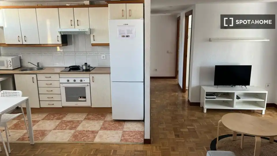 Cocina de Piso de alquiler en Madrid con Aire acondicionado, Calefacción y Amueblado