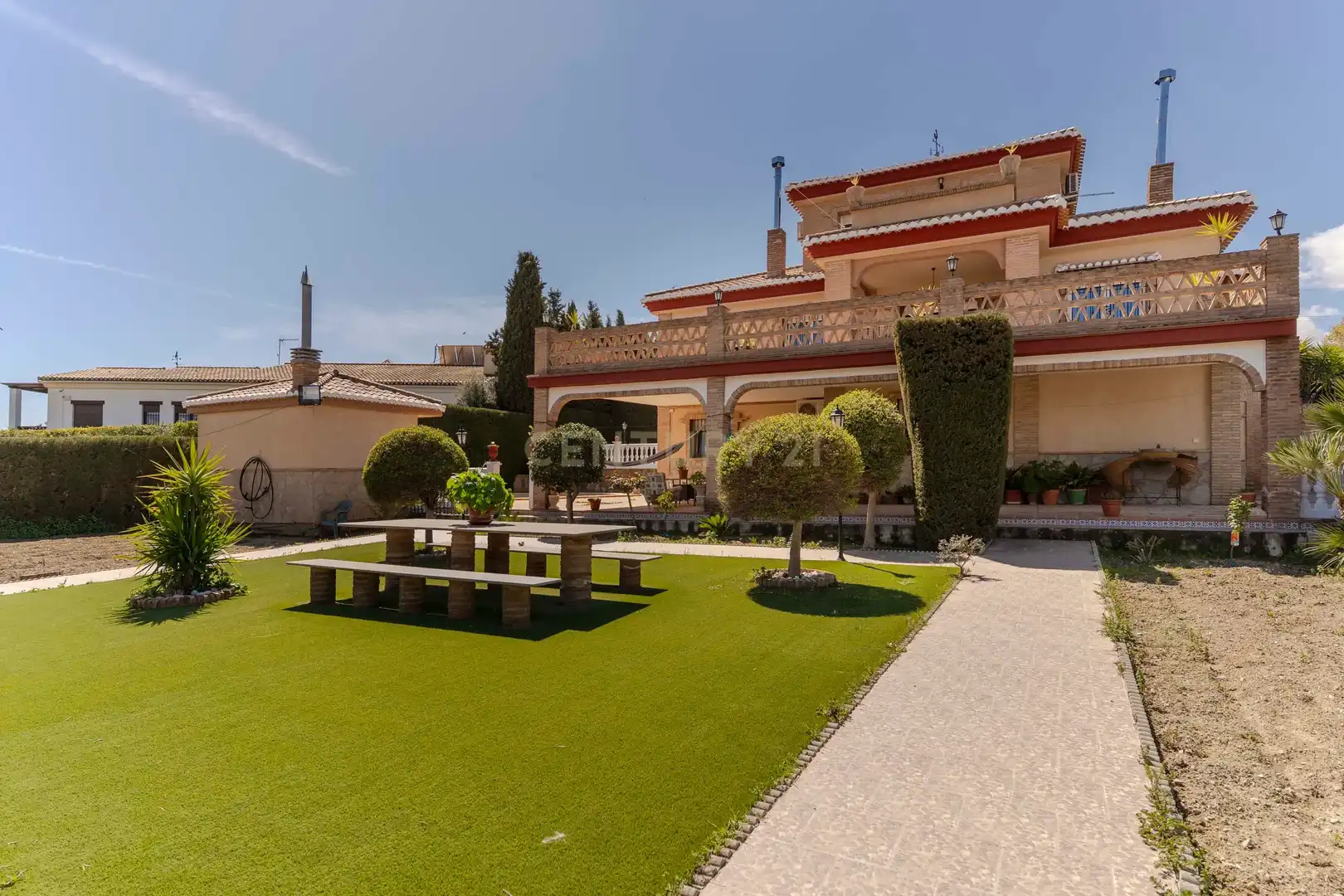 Vista exterior de Casa o chalet en venta en Las Gabias con Jardín privado, Trastero y Piscina