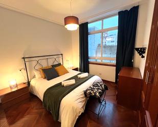Dormitori de Pis de lloguer en A Coruña Capital  amb Calefacció, Parquet i Terrassa