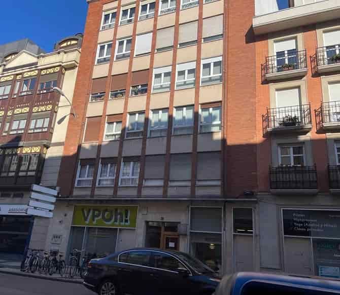 Exterior view of Premises for sale in Vitoria - Gasteiz  with Heating
