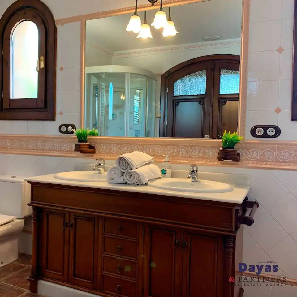 Baño de Finca rústica en venta en Rojales con Aire acondicionado, Jardín privado y Terraza