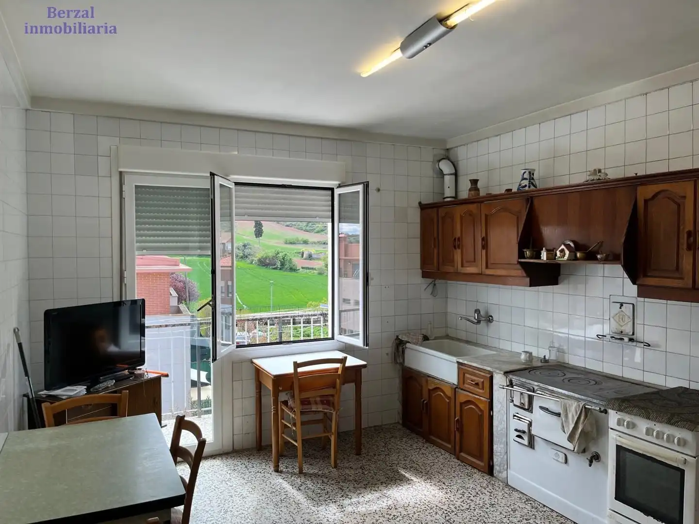 Cuina de Casa o xalet en venda en Ventosa amb Terrassa, Traster i Balcó