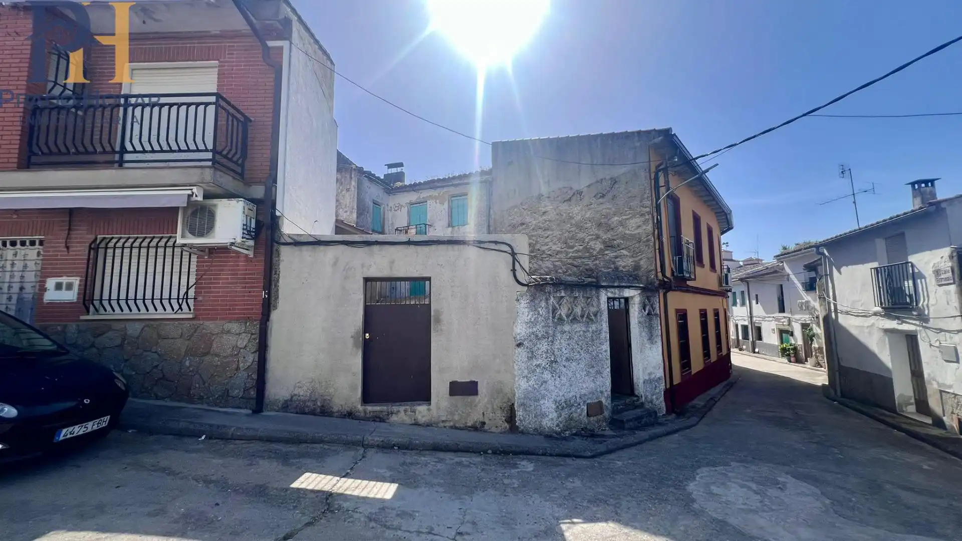Vista exterior de Casa o xalet en venda en Montesclaros amb Balcó