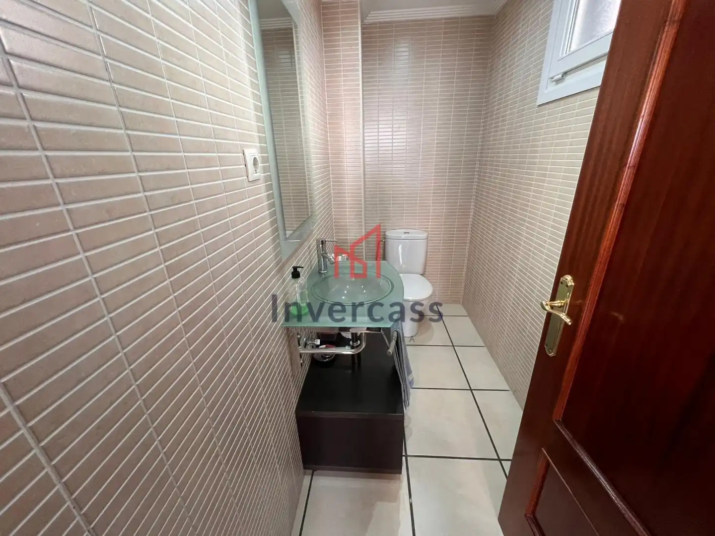Baño de Casa adosada en venta en Castro-Urdiales con Calefacción, Jardín privado y Terraza
