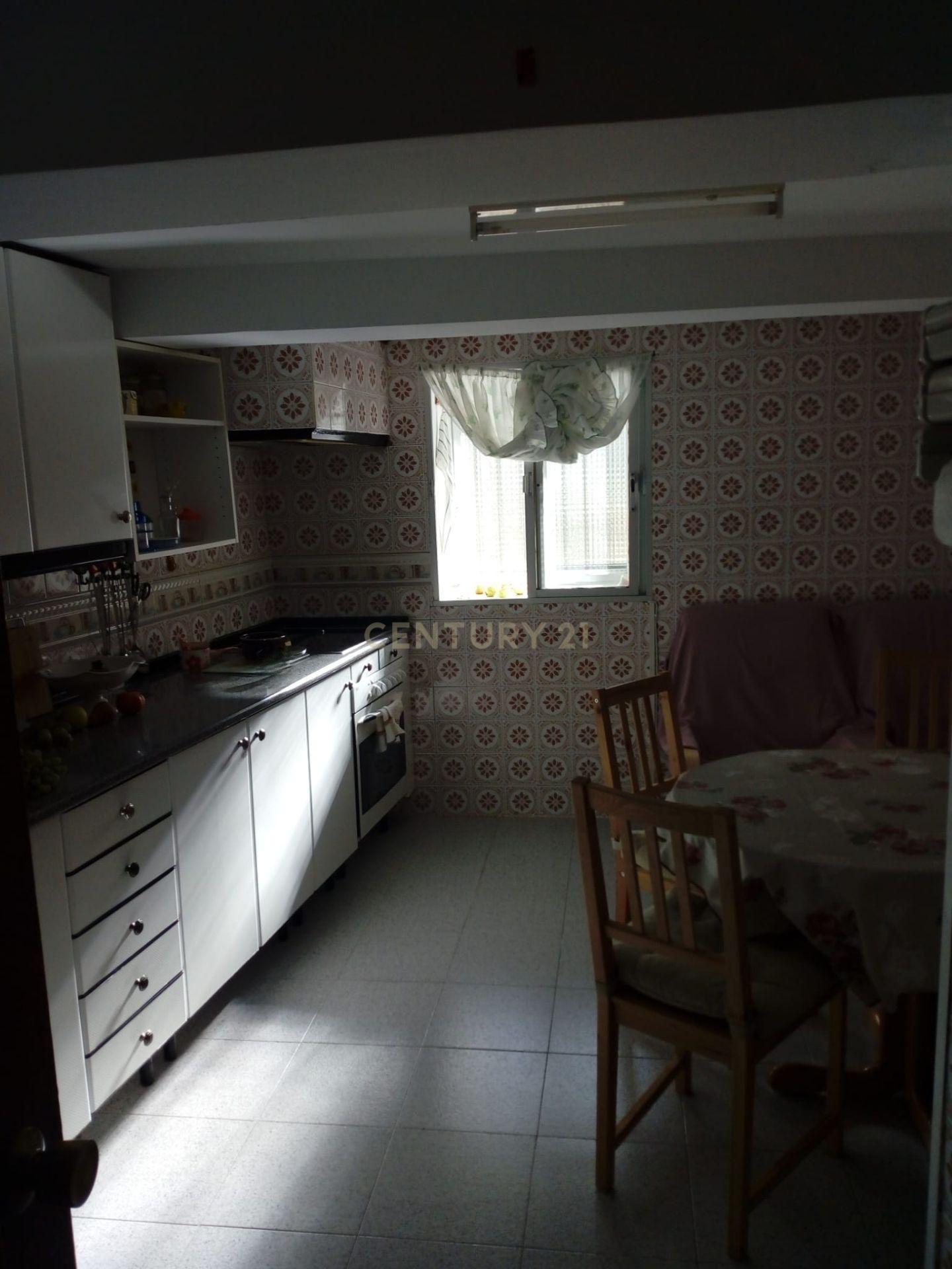 Cuina de Edifici en venda en El Torno 