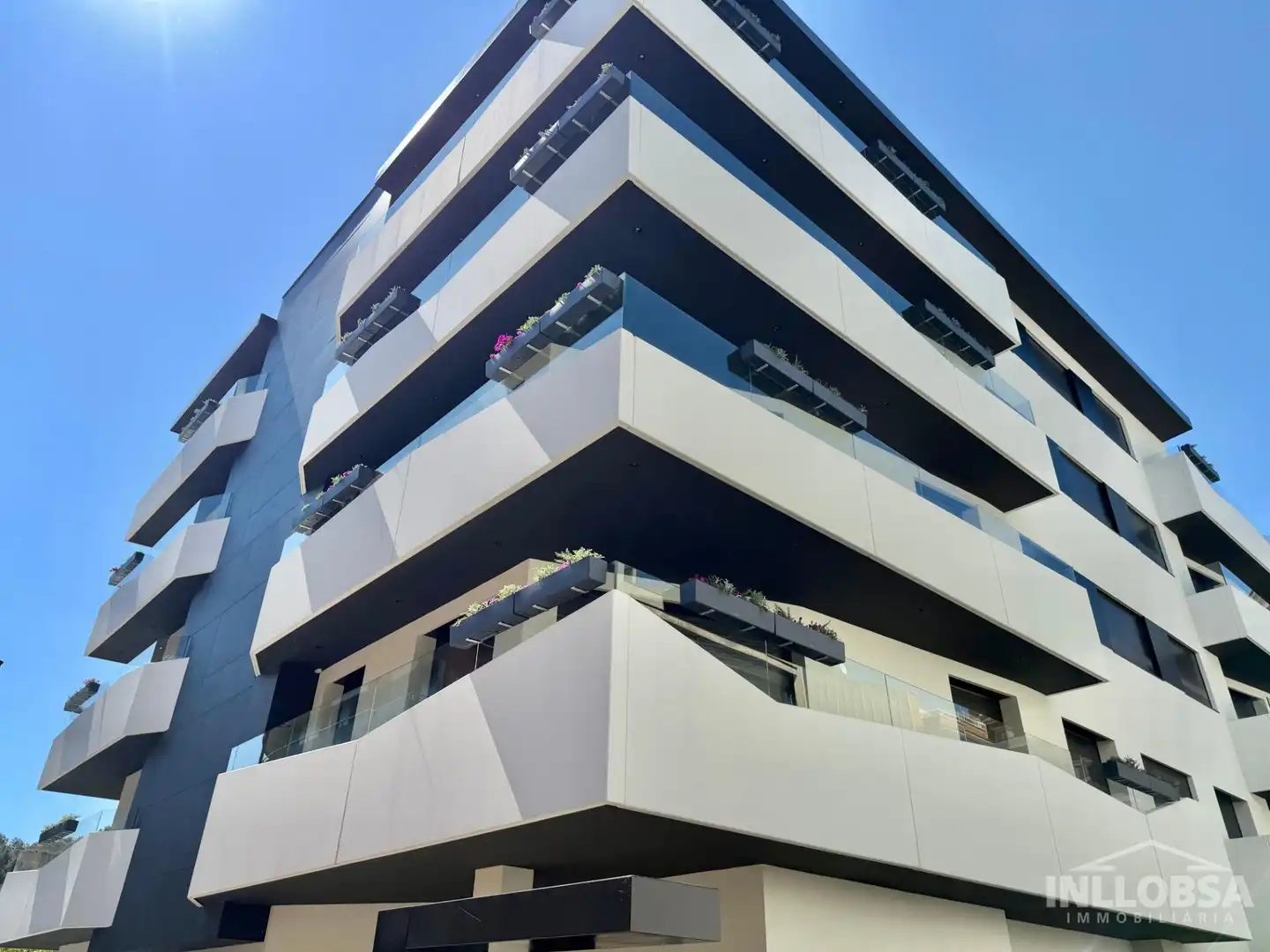 Vista exterior de Piso de alquiler en Manresa con Aire acondicionado, Calefacción y Jardín privado
