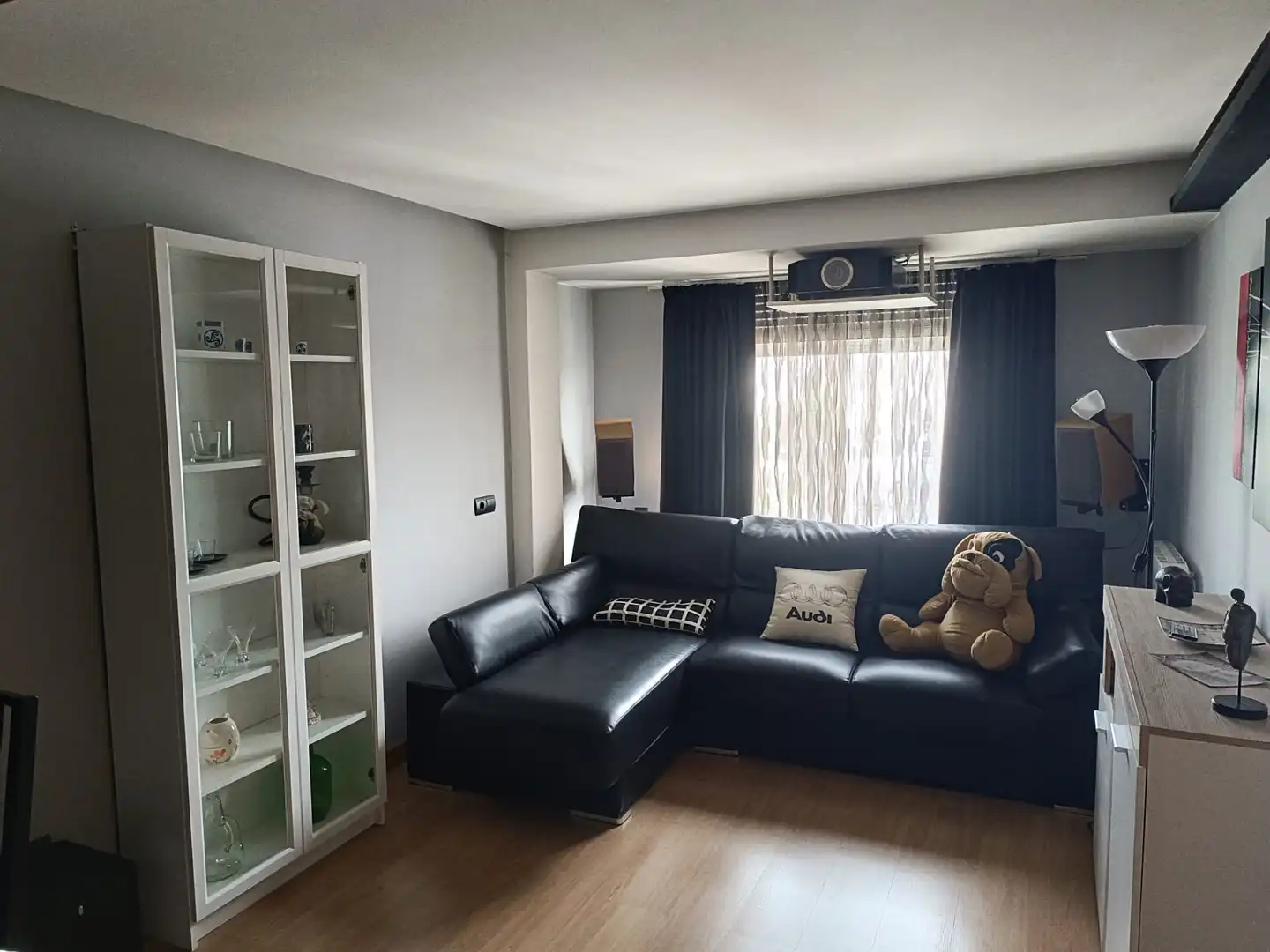 Sala de estar de Dúplex en venta en Arteixo con Calefacción, Amueblado y Horno