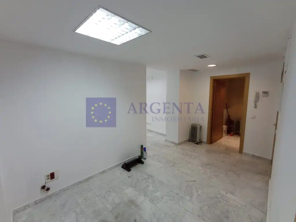 Oficina amb ascensor en venda a Centro, imagen 13