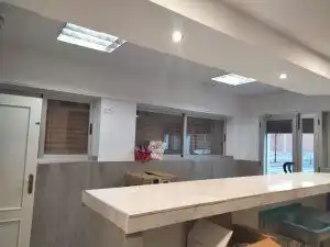 Local en venta en Granada