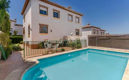 Piscina de Casa o xalet en venda en La Zubia amb Piscina
