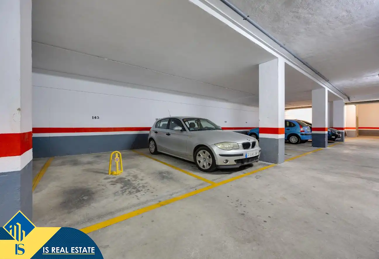 Parking of Apartments for sale in Torrevieja  with Heating, Terrace and Furnished