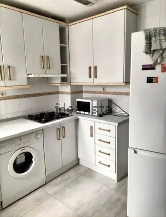 Cocina de Piso de alquiler en  Granada Capital con Calefacción, Amueblado y Lavadora