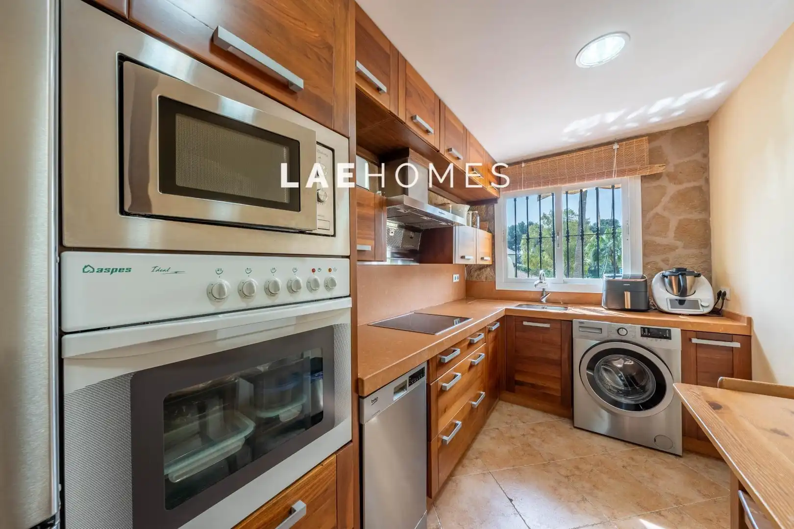 Cocina de Apartamento en venta en Marbella con Jardín privado, Terraza y Piscina comunitaria